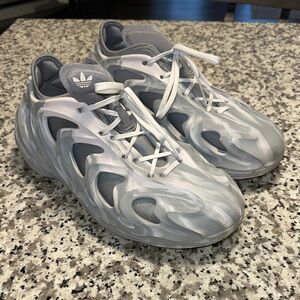 Adidas AdiPlus Size 10.5 AdiFOAM Gray and White Wave Sneakers